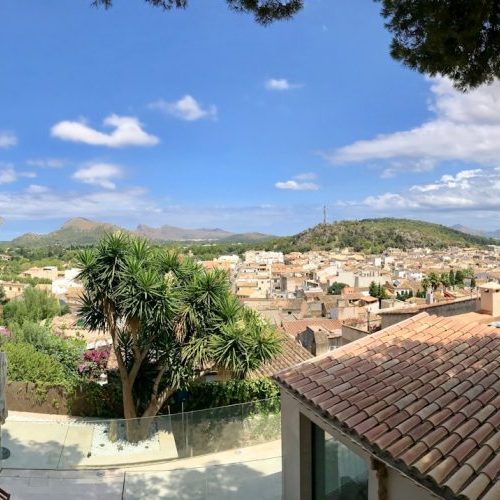 Blick auf die Stadt Son Carrió auf Mallorca