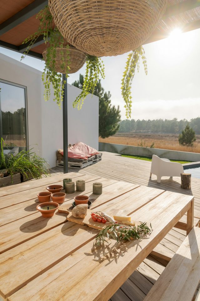 Entspannter Ausblick vom Gartentisch einer Finca in Algaida Mallorca