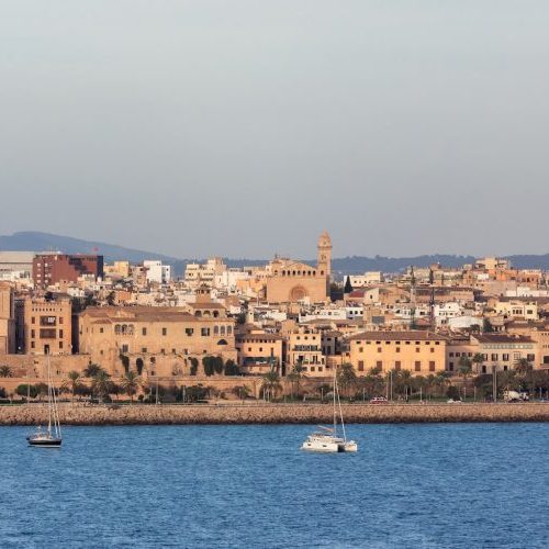 Palma de Mallorca mit Viertel Es Fortí im Hintergrund