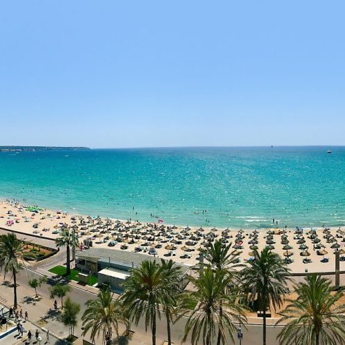 Strand in S’Arenal an der Playa de Palma auf Mallorca